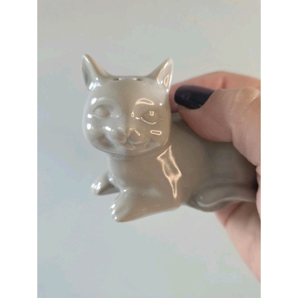 Replacement Piece Glossy Gray Ceramic Cat-Shaped Salt Shaker